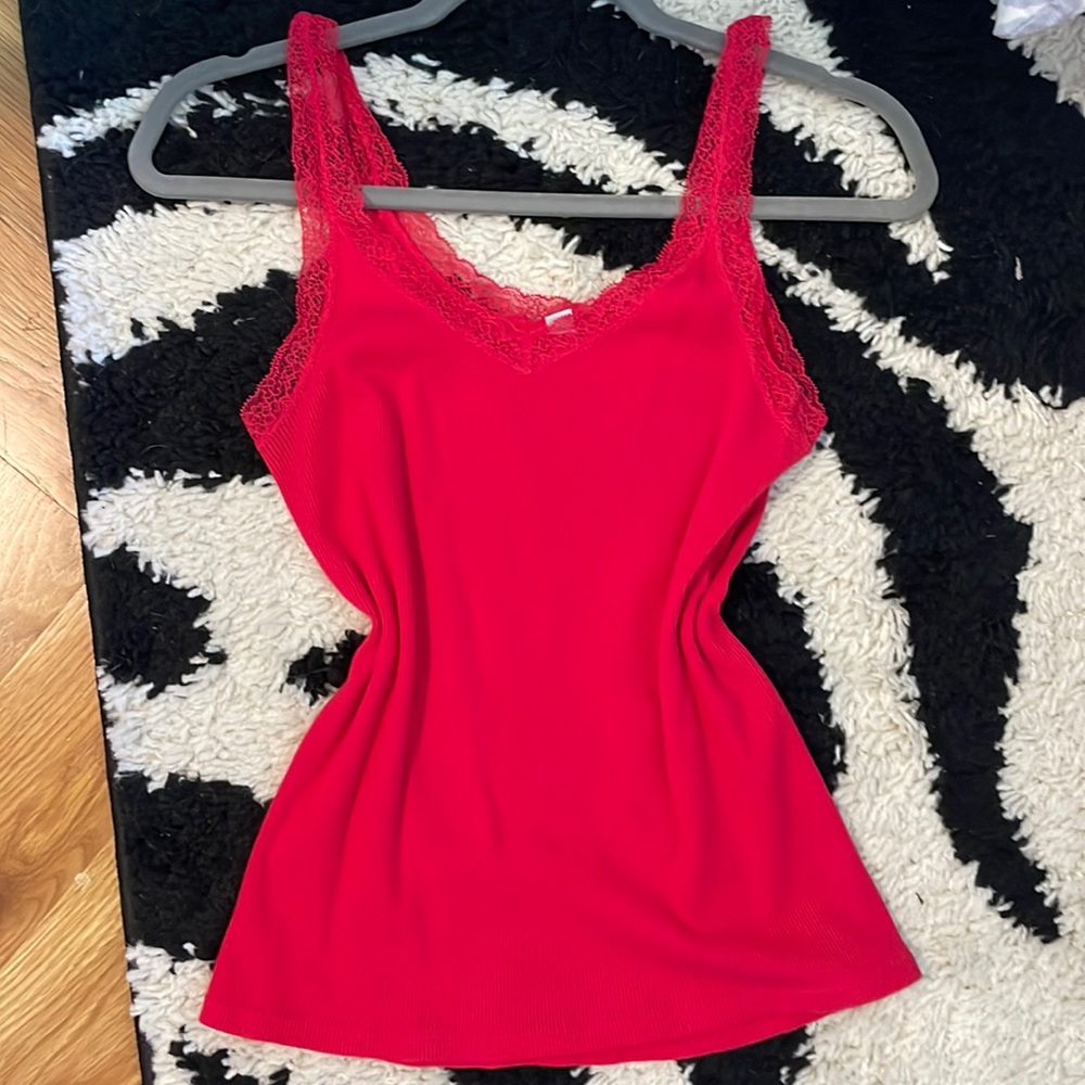 Uniqlo Red Ribbed Lacy Camisole Tank